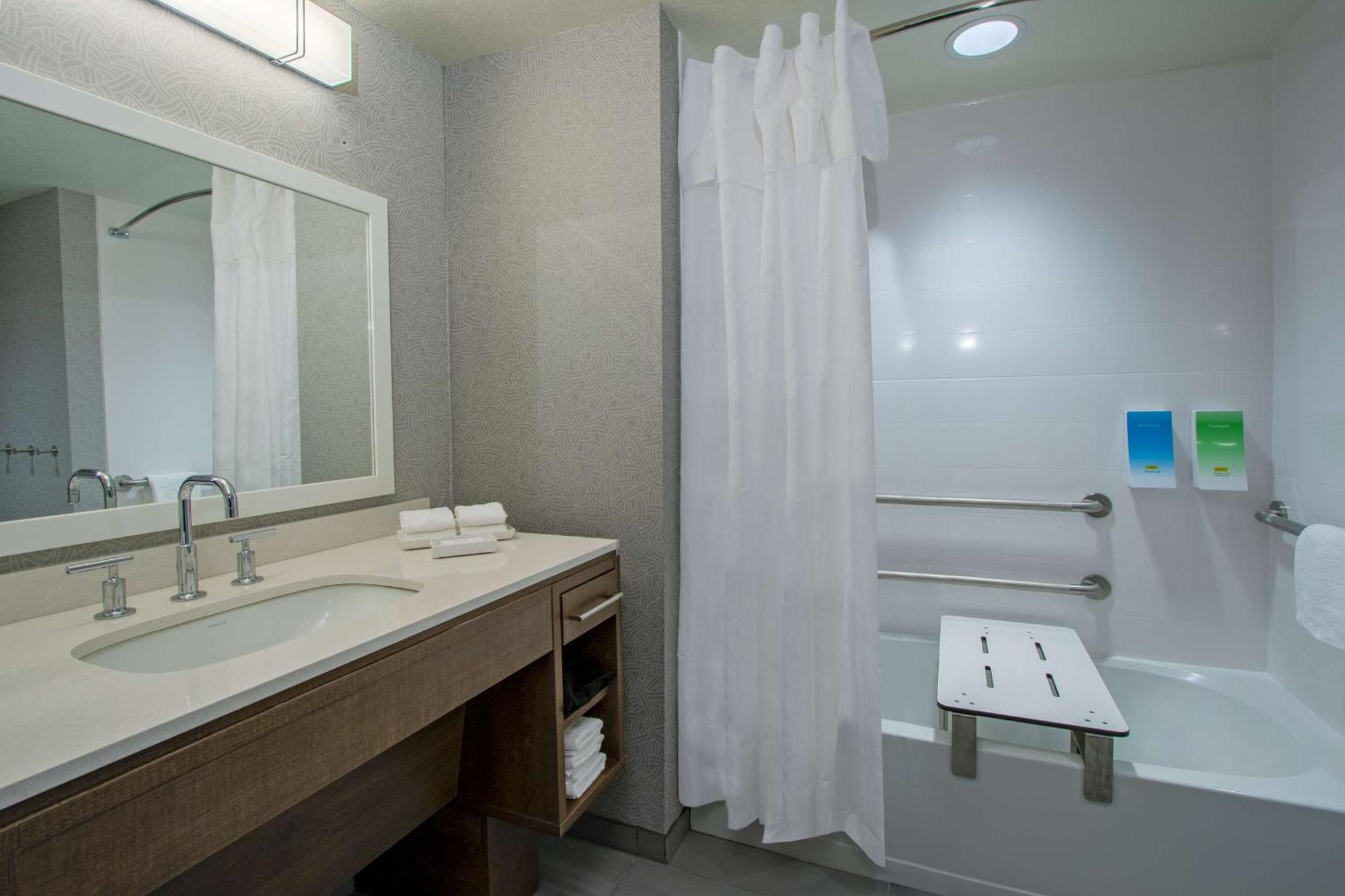 Home2 Suites By Hilton Grove City Columbus Екстер'єр фото