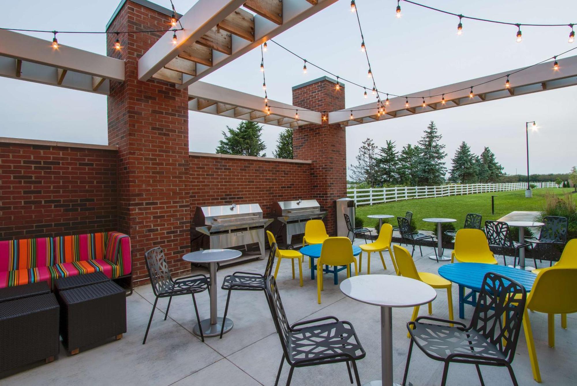 Home2 Suites By Hilton Grove City Columbus Екстер'єр фото
